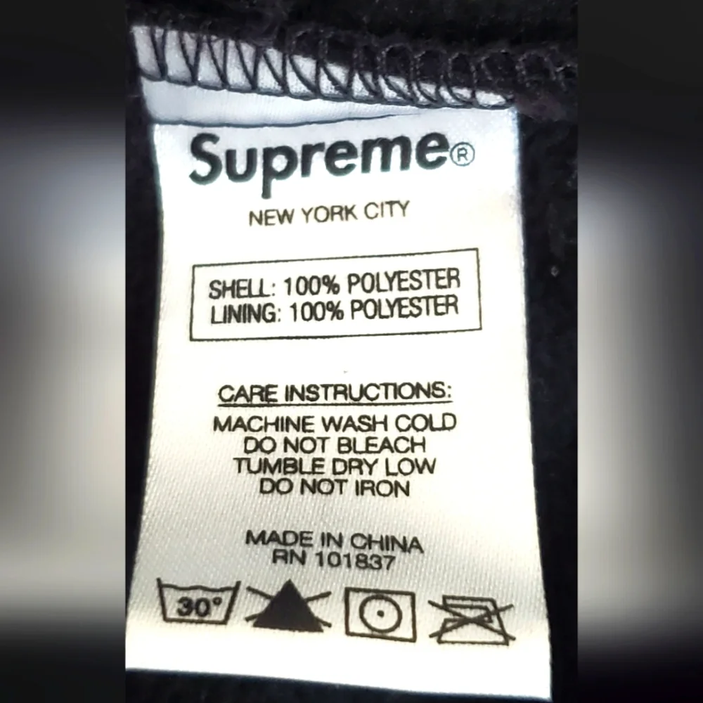 🔥HostPick🔥SUPREME Men's size M Micro down half zip pullover black jacket - Picture 15 of 15